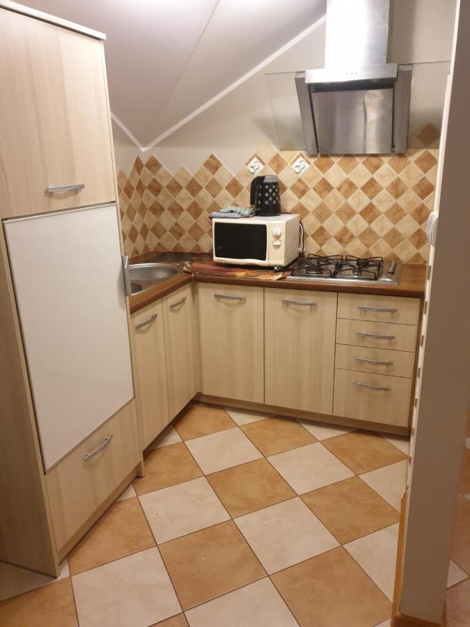 Wojnicz Aris Pokoje Goscinne מראה חיצוני תמונה